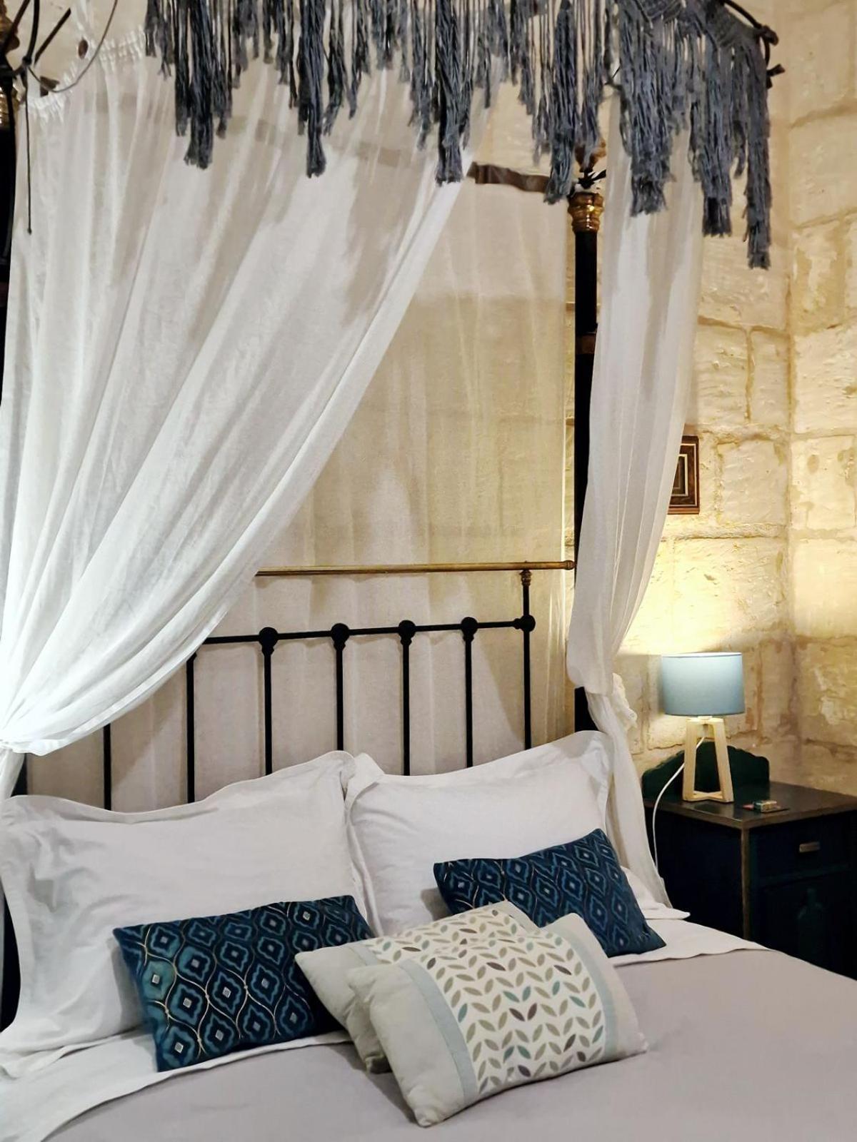 Myrtle Suite - Valletta ground floor apartment Buitenkant foto